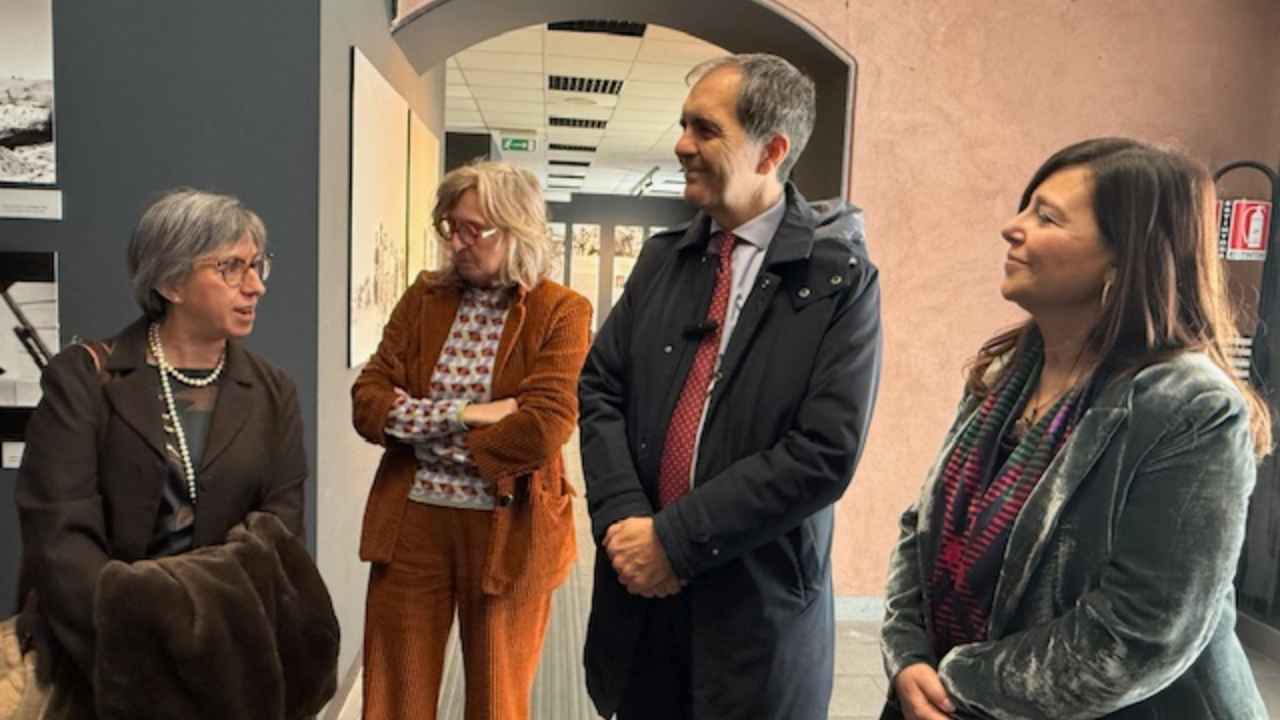 Mostra Anna Frank inaugurata a Catania – 20260127 FreePressOnline Giorno della memoria: Inaugurazione Mostra Anne Franke