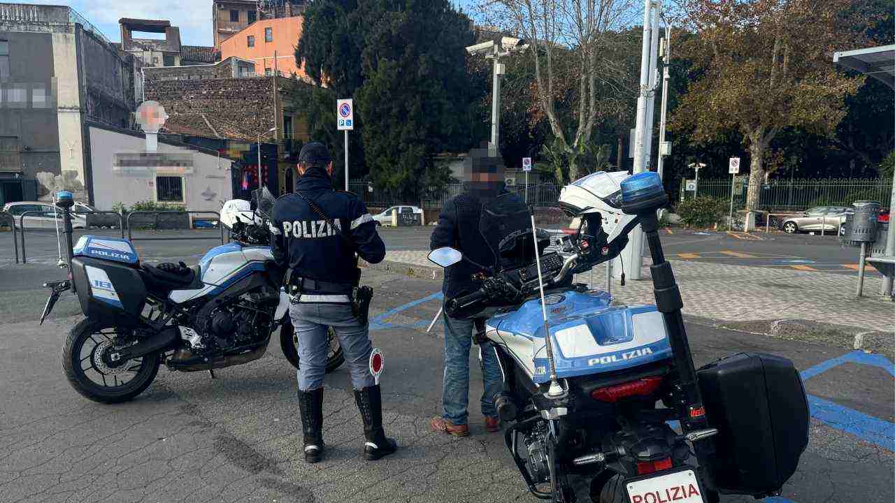 Parcheggiatore abusivo arrestato – 20260119 FreePressOnline Viola misure di sorveglianza speciale: parcheggiatore abusivo arrestato