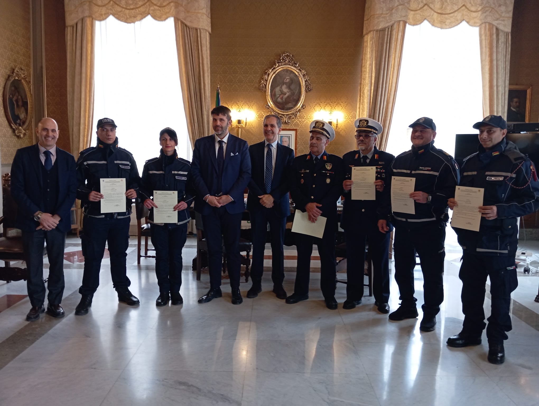 Encomi alla Polizia locale di Catania