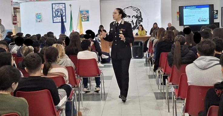 Foto Caltagirone incontro scuola Caltagirone, 250 alunni a lezione contro bullismo