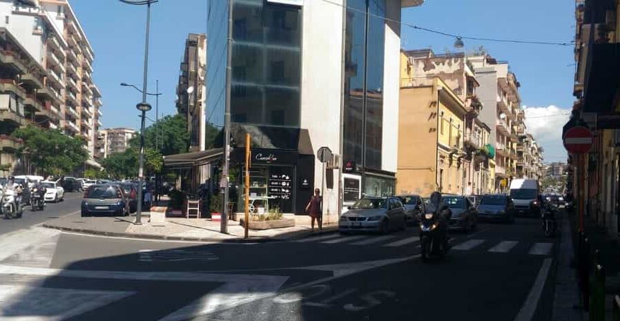 Catania, «onda verde» in via Giuffrida per ridurre gli ingorghi