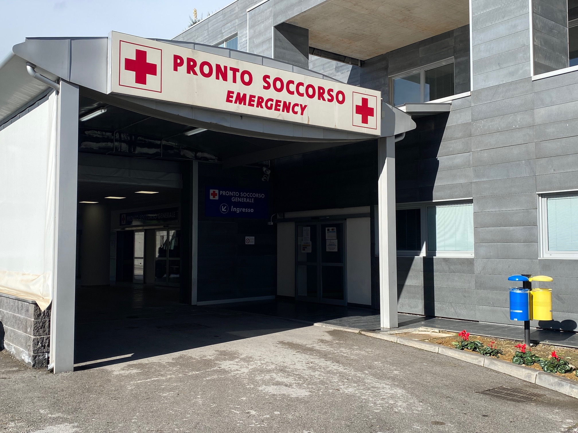 Prontosoccorso policlinico esterno Pronto soccorso siciliani, Codacons chiede la relazione della Regione