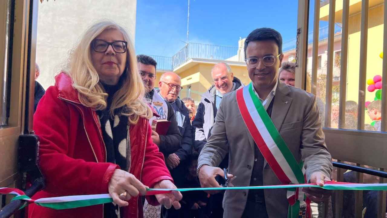 Riposto, riconsegnato il plesso ‘A. Manzoni’ di Torre Archirafi