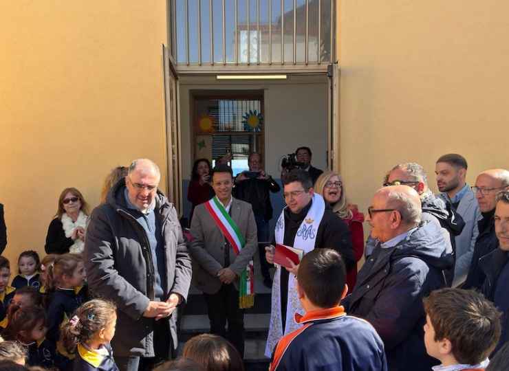 Riposto consegnato plesso Manzoni - FreePressOnline