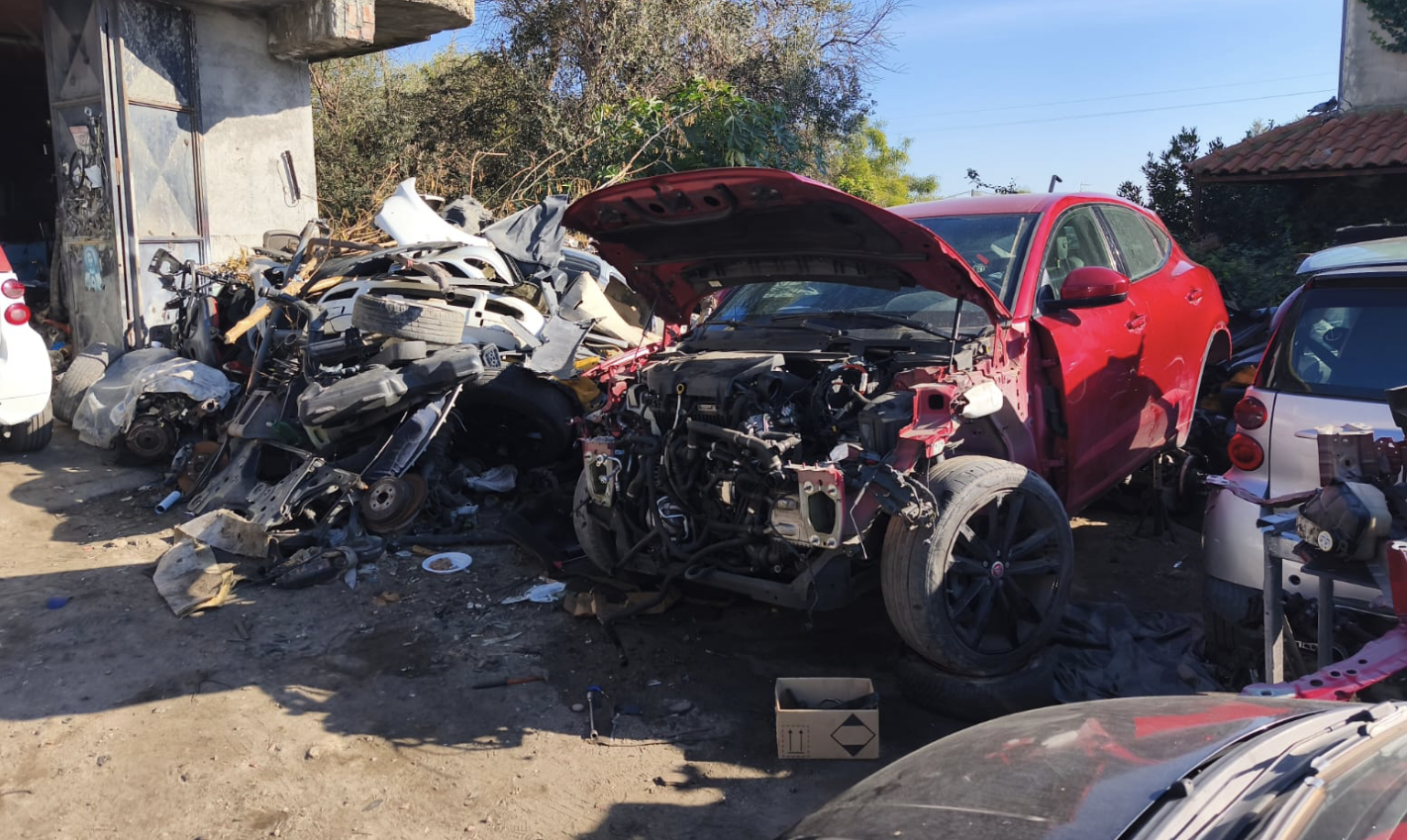 Sequestrata un’autocarrozzeria abusiva a Primosole