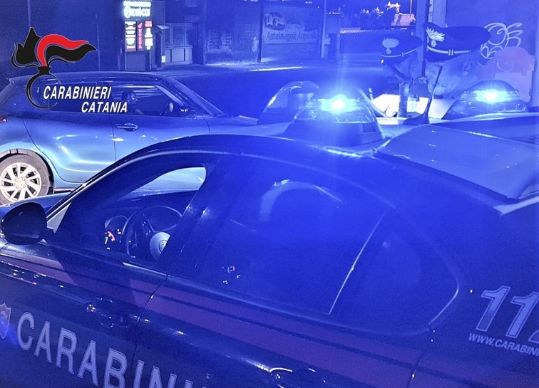 Palagonia, 18enne denunciato con hashish nascosto negli slip