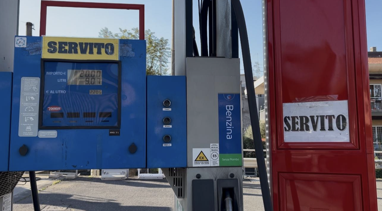 CARO CARBURANTI Petrolio giù, ma in Sicilia i prezzi salgono