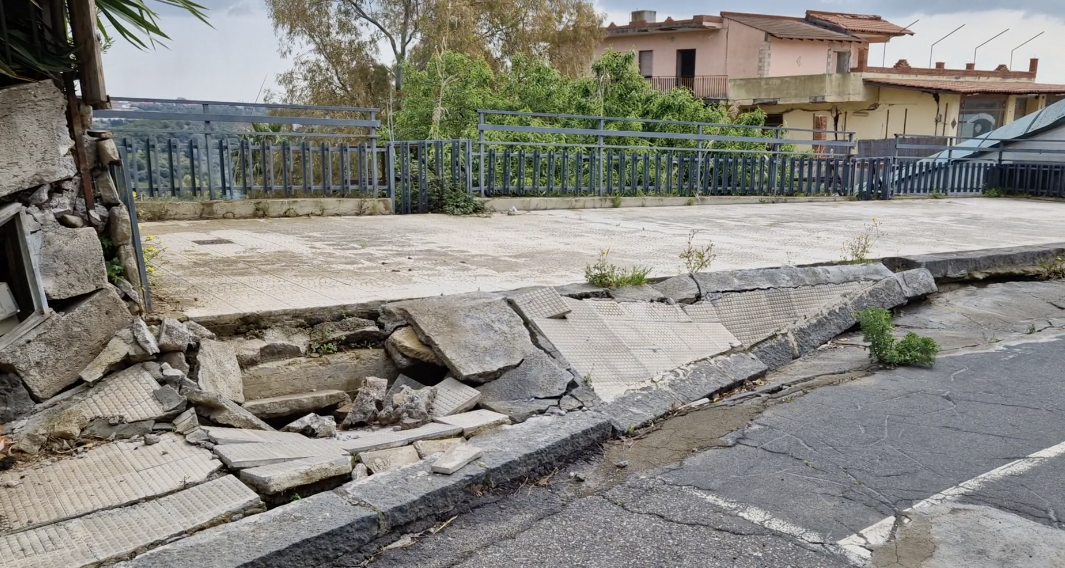 Motta Sant’Anastasia, stato di emergenza e fondi per demolizioni