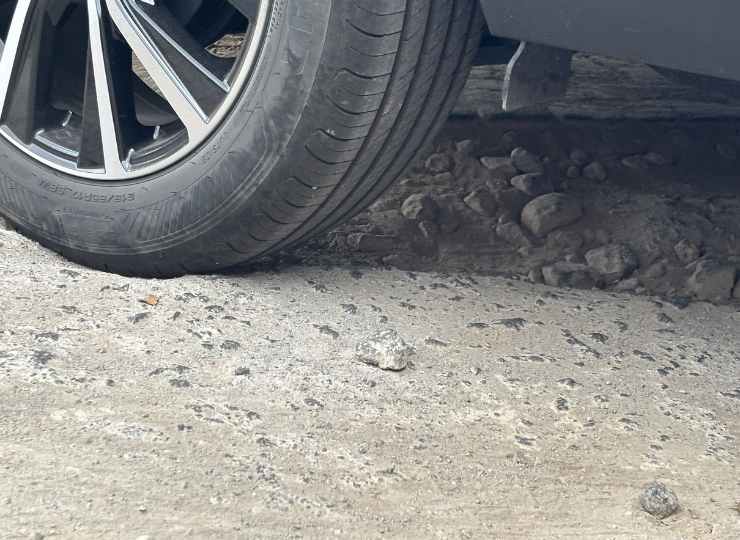 Piazza verga come un colabrodo - FreePressOnline
