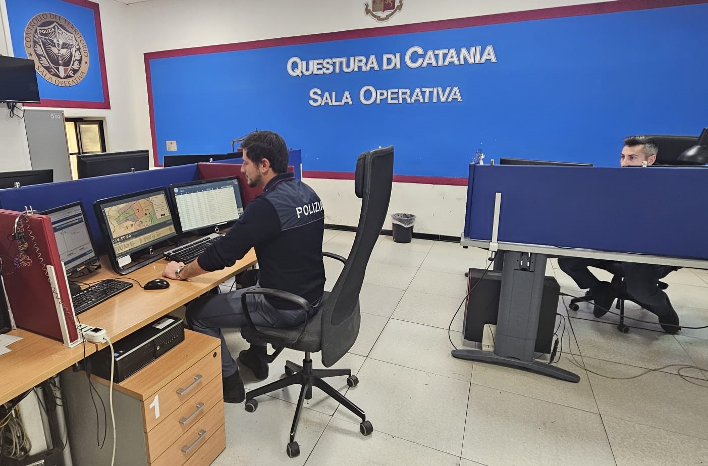 Ruba auto e fugge, arrestato dalla Polizia