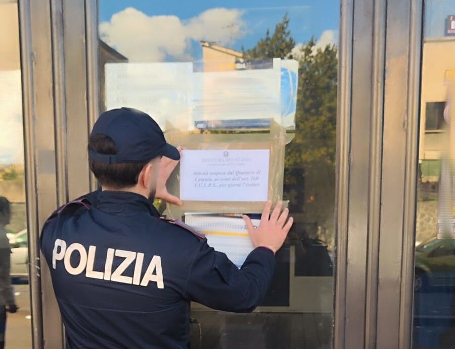 Librino, sospeso centro scommesse