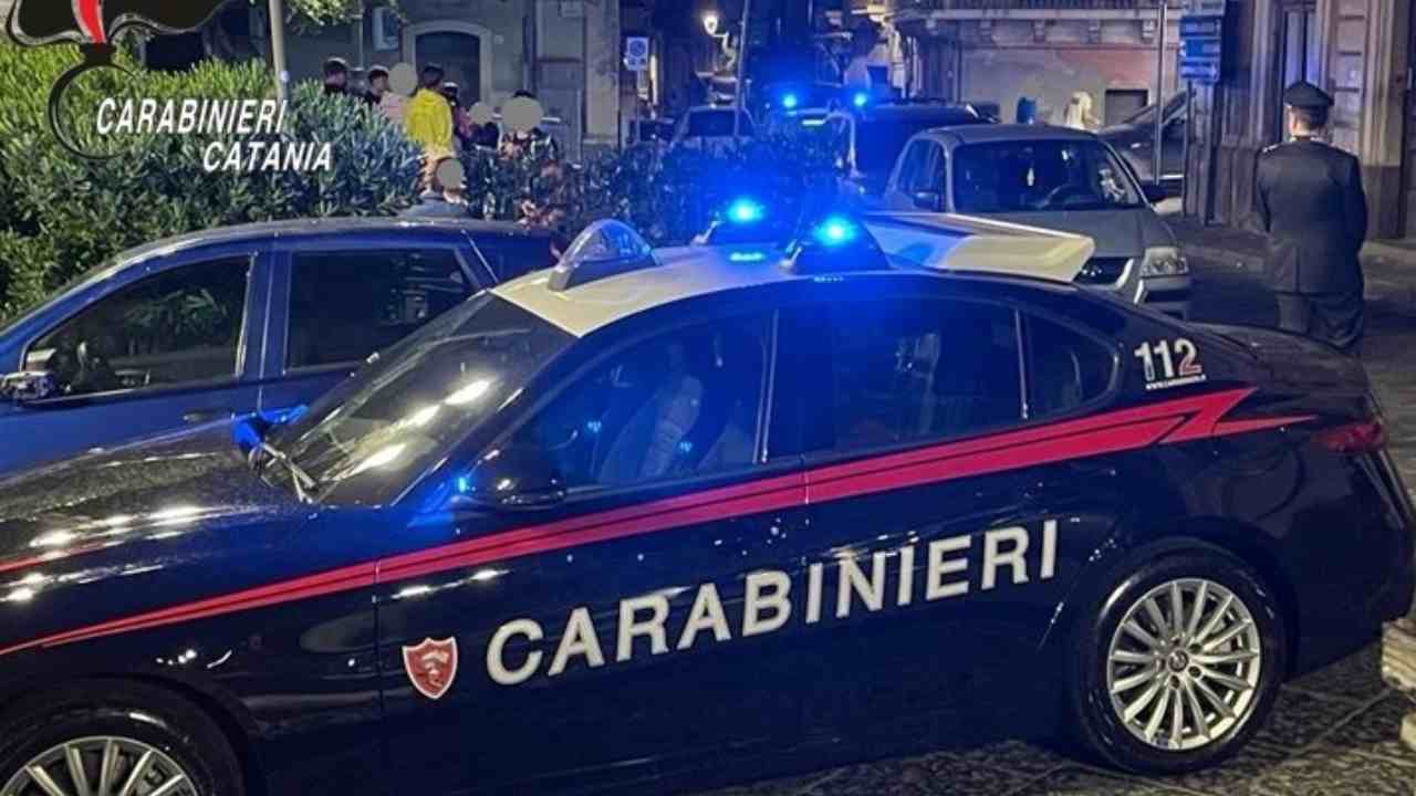 Violenta lite in strada, rapido blitz dei Carabinieri: 2 arresti