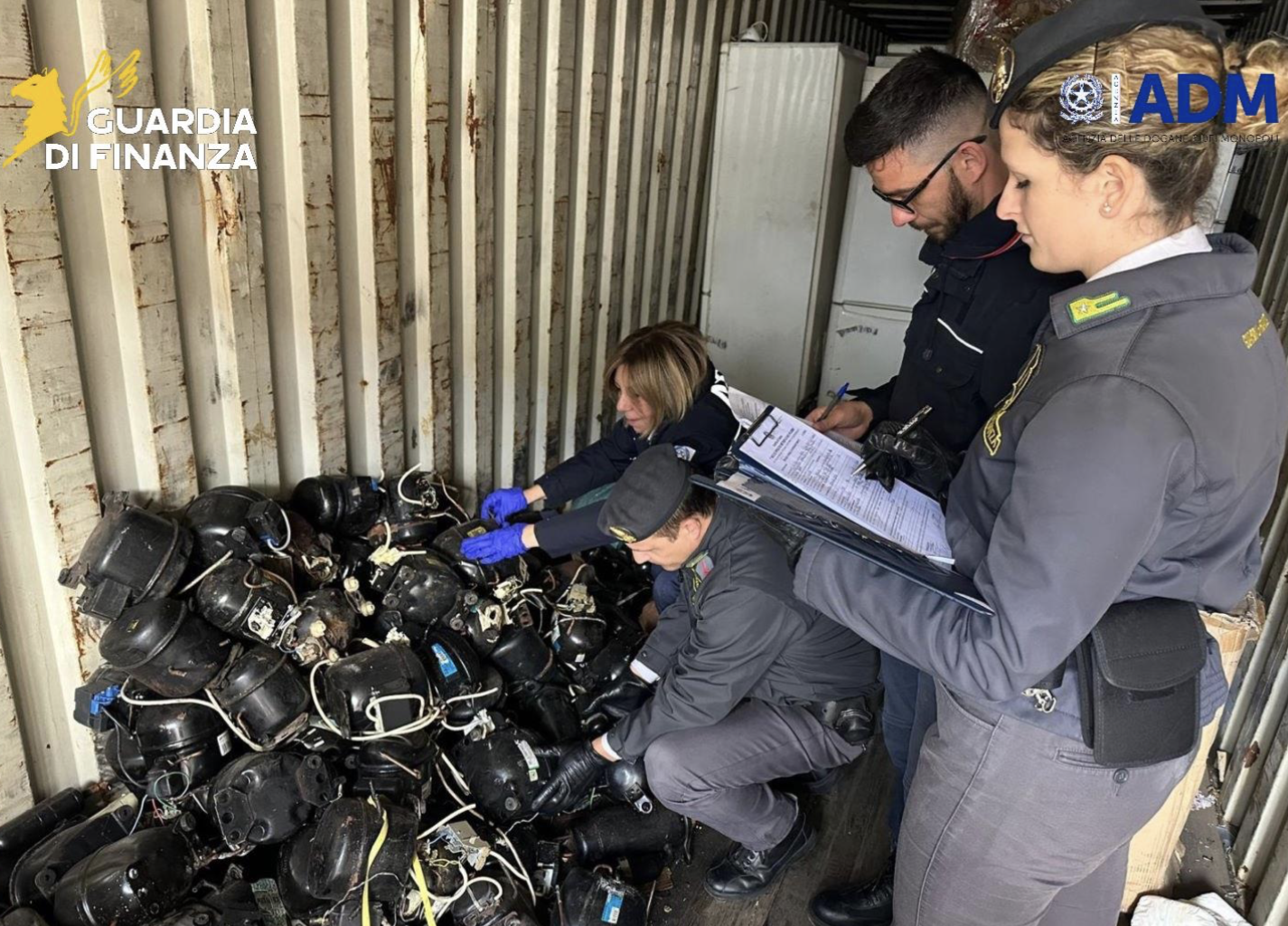Porto di Palermo, sequestrati 20 tonnellate di rifiuti