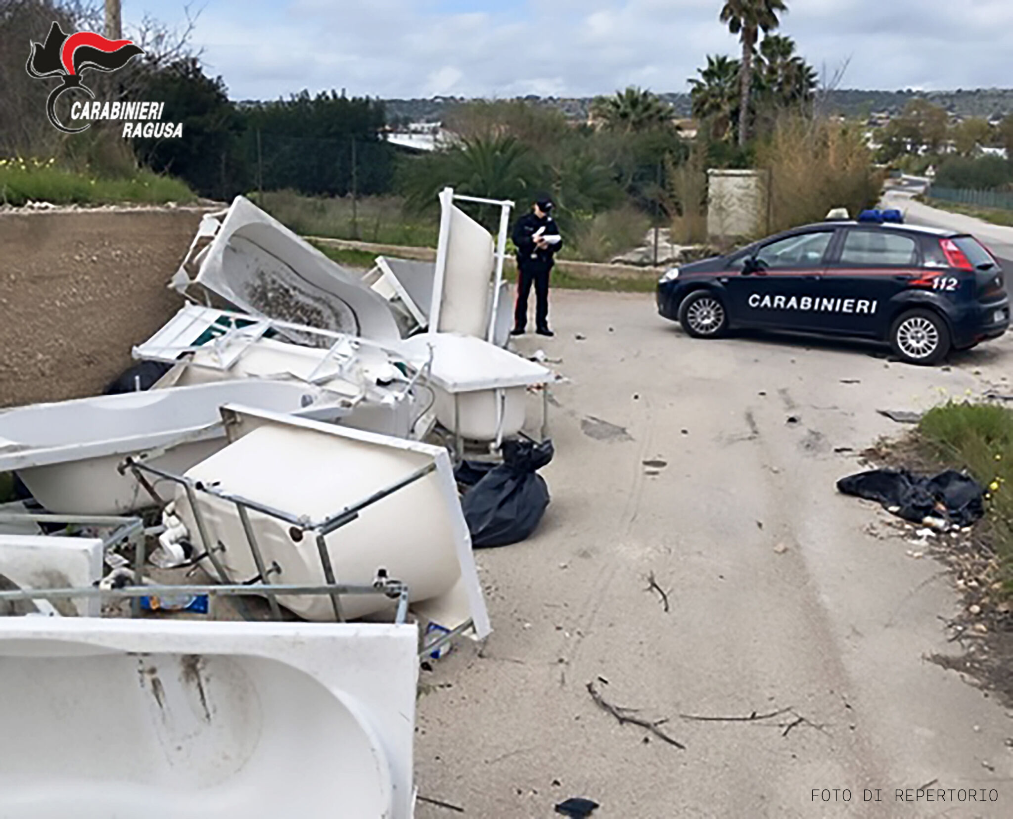 Ragusa discarica abusiva sequestrata dai Carabinieri. Due denunciati Ragusa: discarica abusiva sequestrata, due denunciati