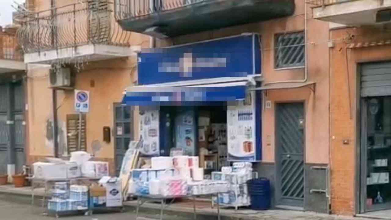 Tentato femminicidio a Picanello: esce dal carcere e accoltella l’ex moglie
