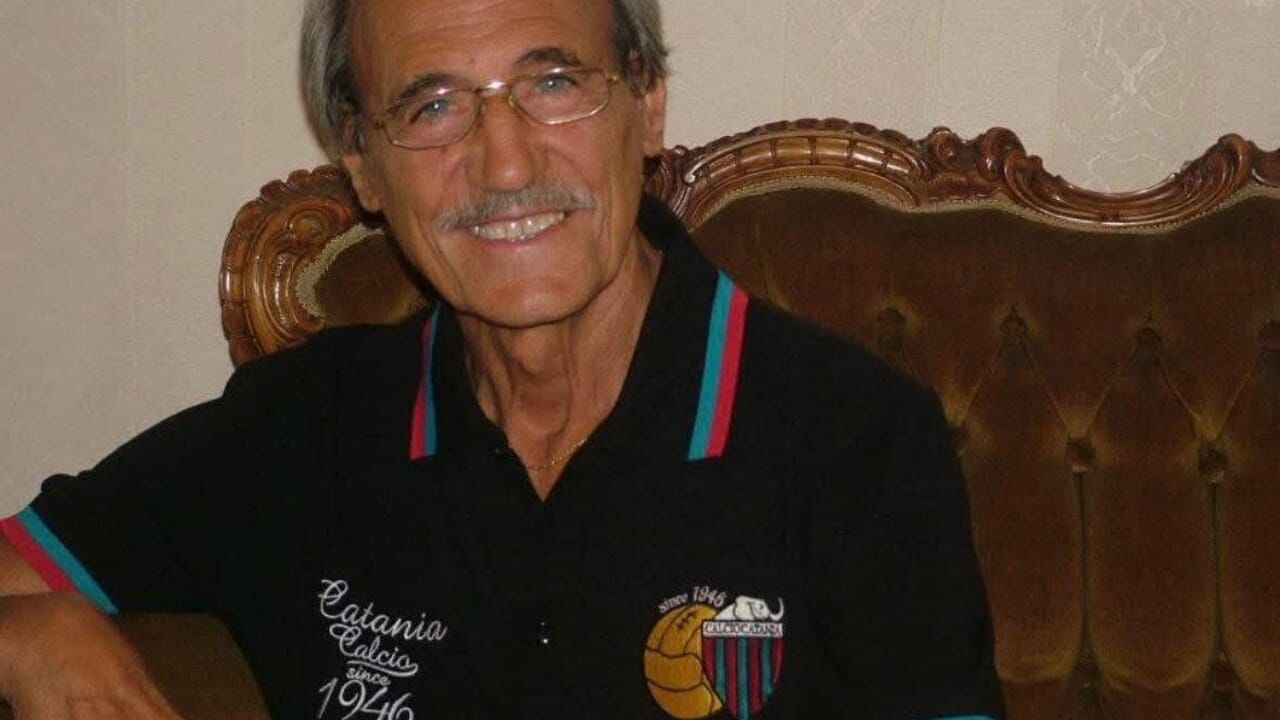 Mascalucia, proposta per intitolare il palazzetto a Turi Di Stefano