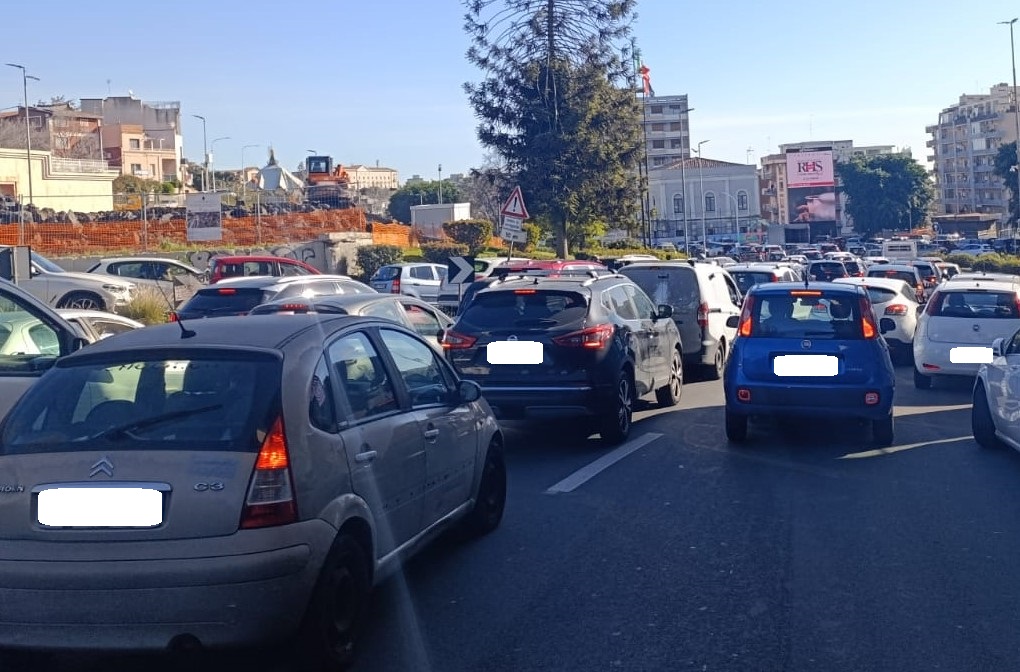 Troppo caos alla circonvallazione, serve un piano