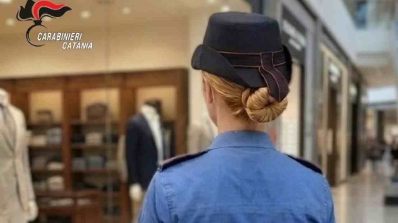 Belpasso ruba vestiti arrestata – 20260525 FreePressOnline Belpasso, ruba vestiti per 200 euro: denunciata dai Carabinieri una 37enne