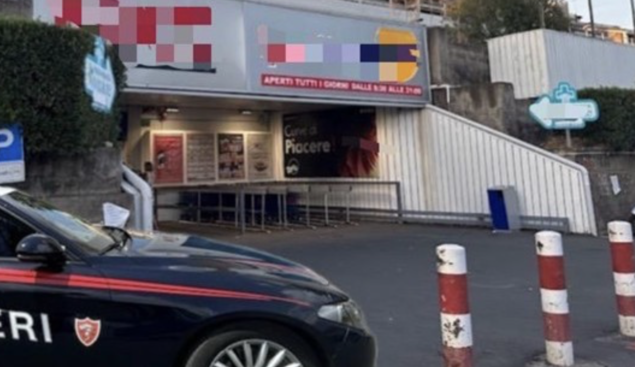 Colpo al supermercato in via Acicastello a Catania