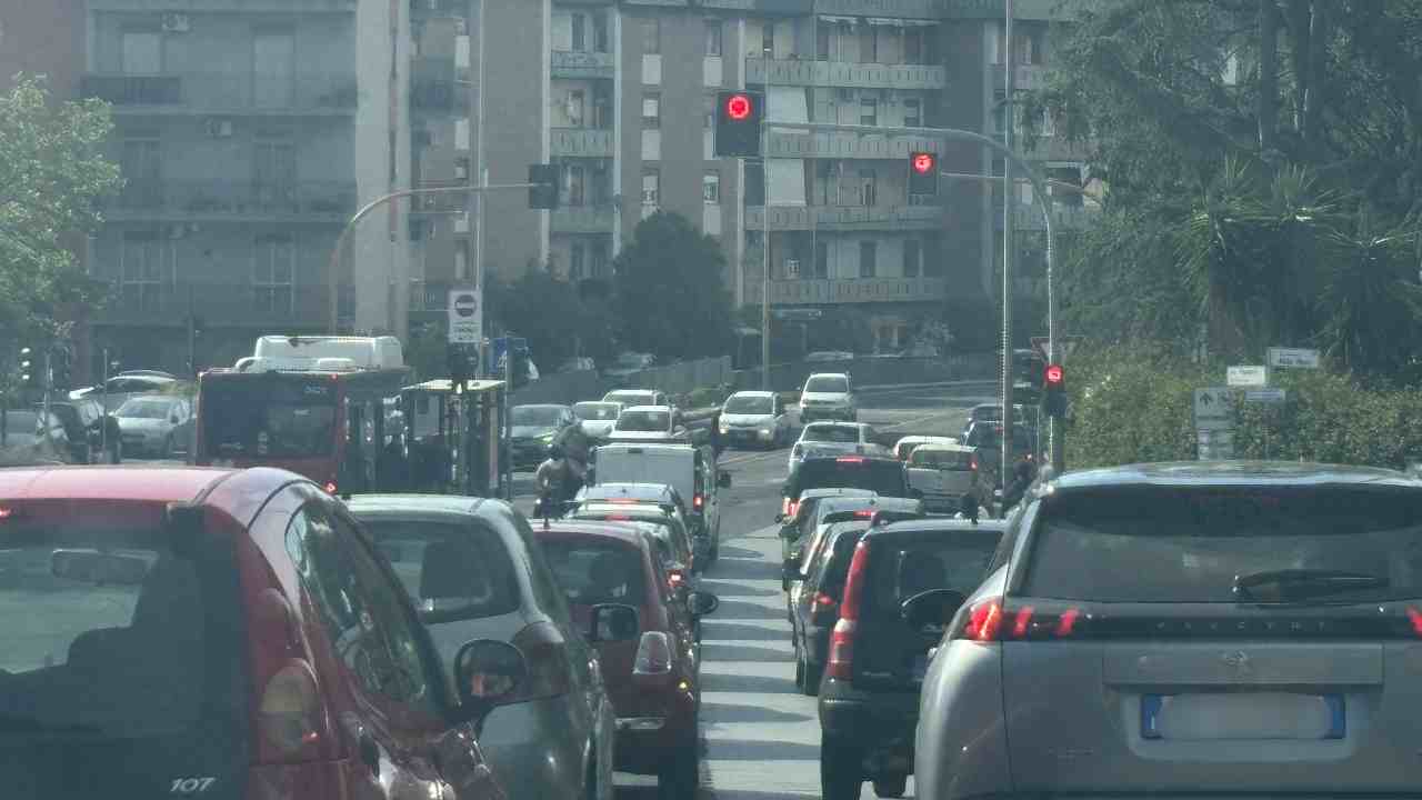 Catania Via Fasano Bloccata – 20260504 FreePressOnline Catania soffoca nel traffico, via Fasano diventa un imbuto