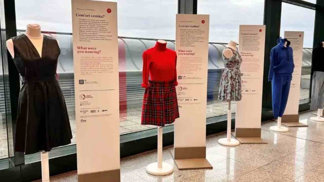 “Com’eri vestita?”: da sabato mostra itinerante contro la violenza sulle donne