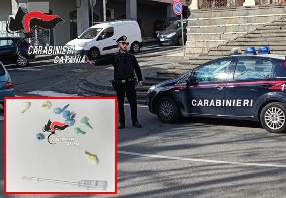 Cocaina nascosta in auto, arrestati un uomo e una donna