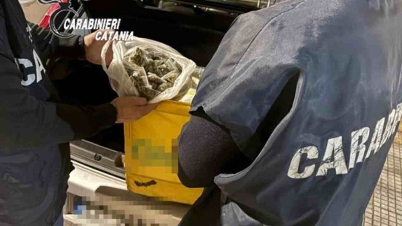 I Carabinieri sorprendono un pusher in azione: arrestato 39enne