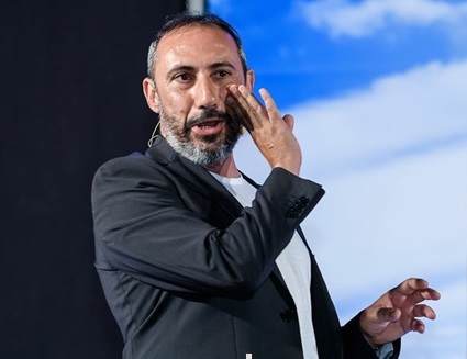 Risate al Nuovo Sipario Blu con Gianluca Barbagallo