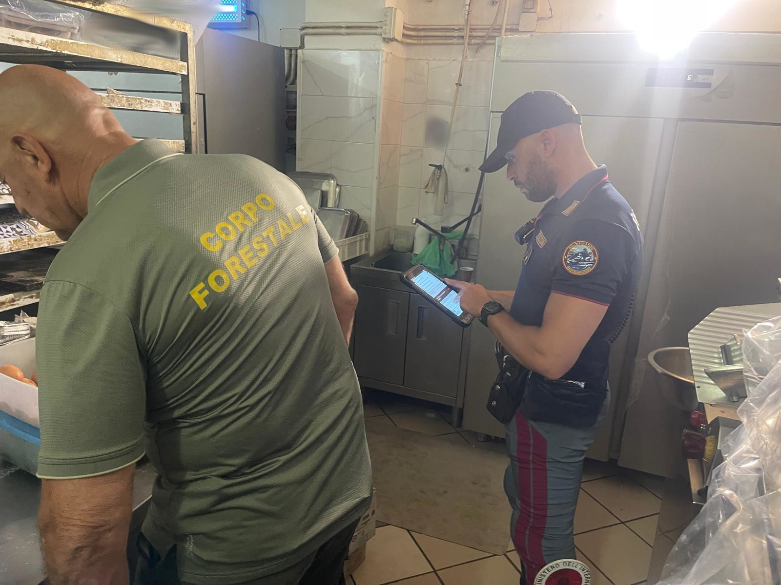 Misterbianco, sequestrati 150 kg di alimenti in un panificio