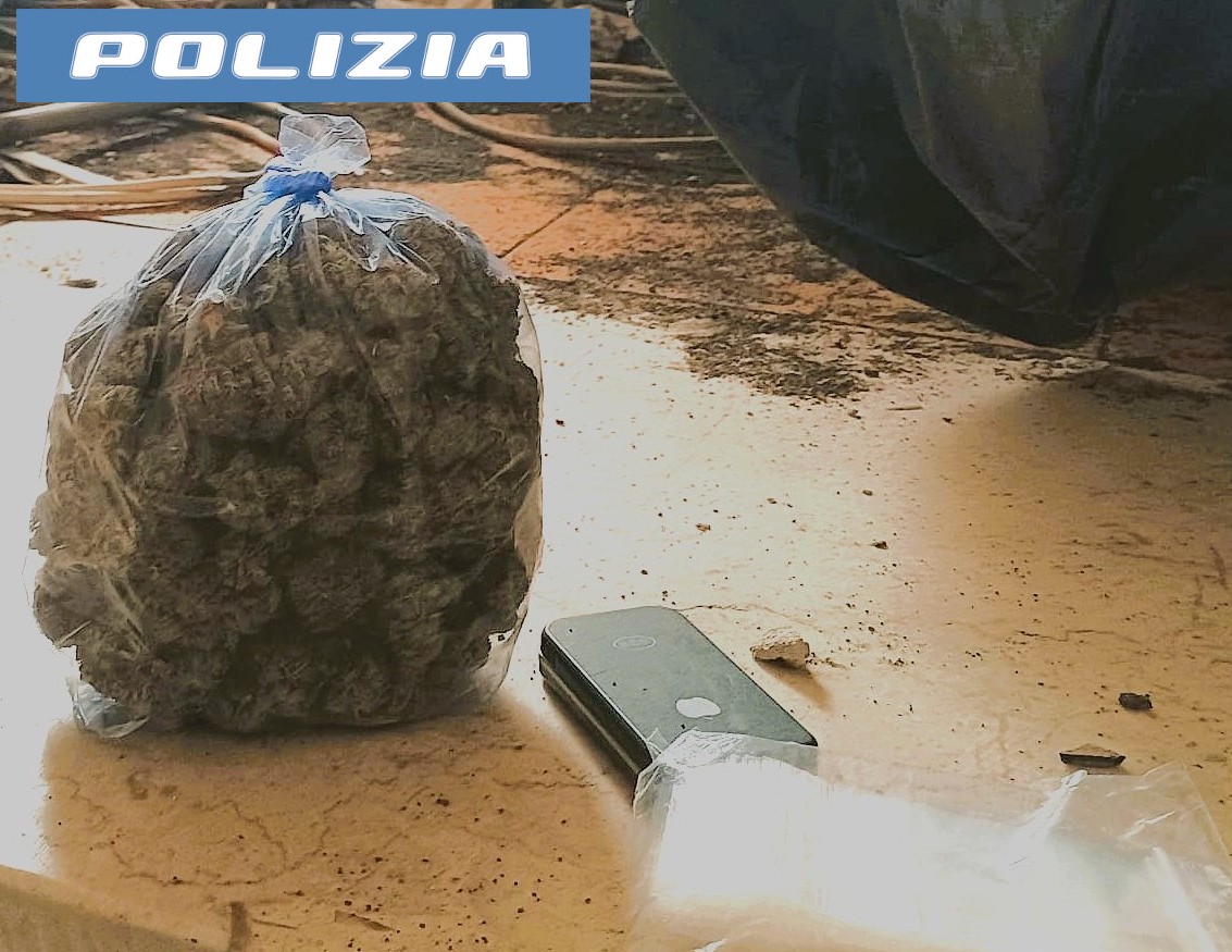 CONTROLLI ANTIDROGA DELLA POLIZIA TRA NESIMA E MONTE PO’. SEQUESTRATI CIRCA 400 GRAMMI DI STUPEFACENTI – 1 Nesima e Monte Po, sequestrati 400 grammi di droga
