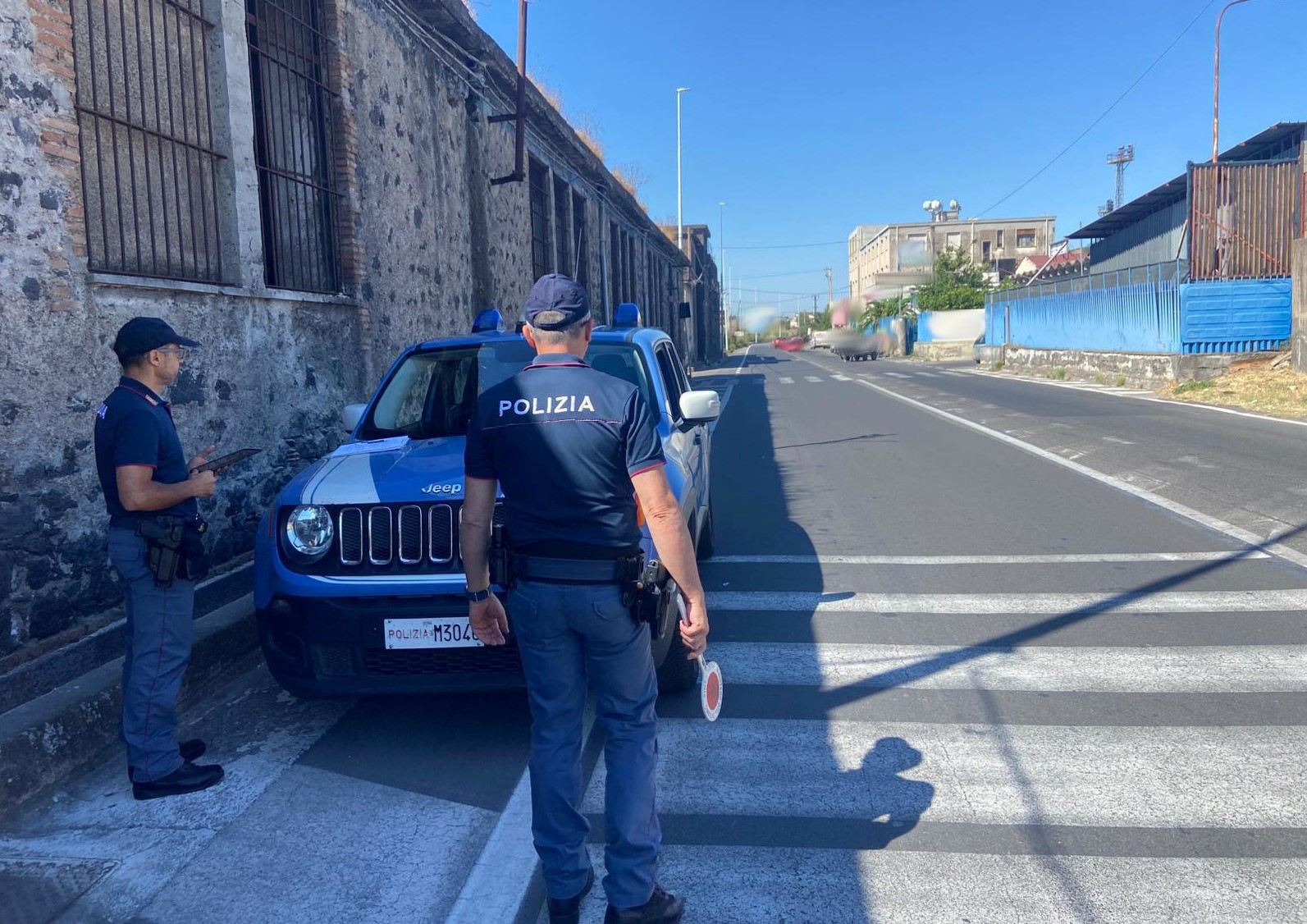Librino, scoperto barbiere abusivo nel sottoscala