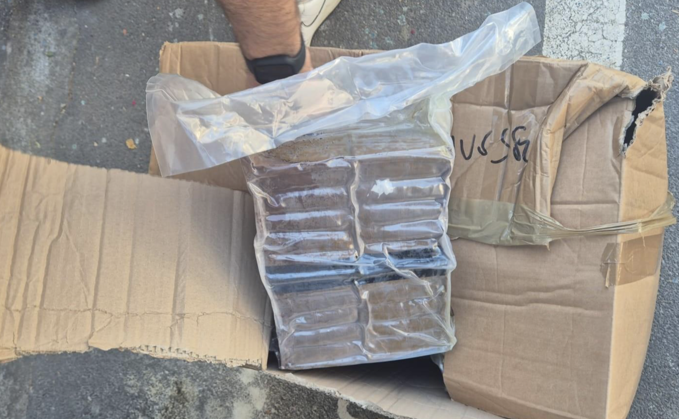 Trasportava 400 chili di hashish nascosti in scatole, arrestato un catanese Trasportava 400 chili di hashish nascosti in scatole, arrestato un catanese