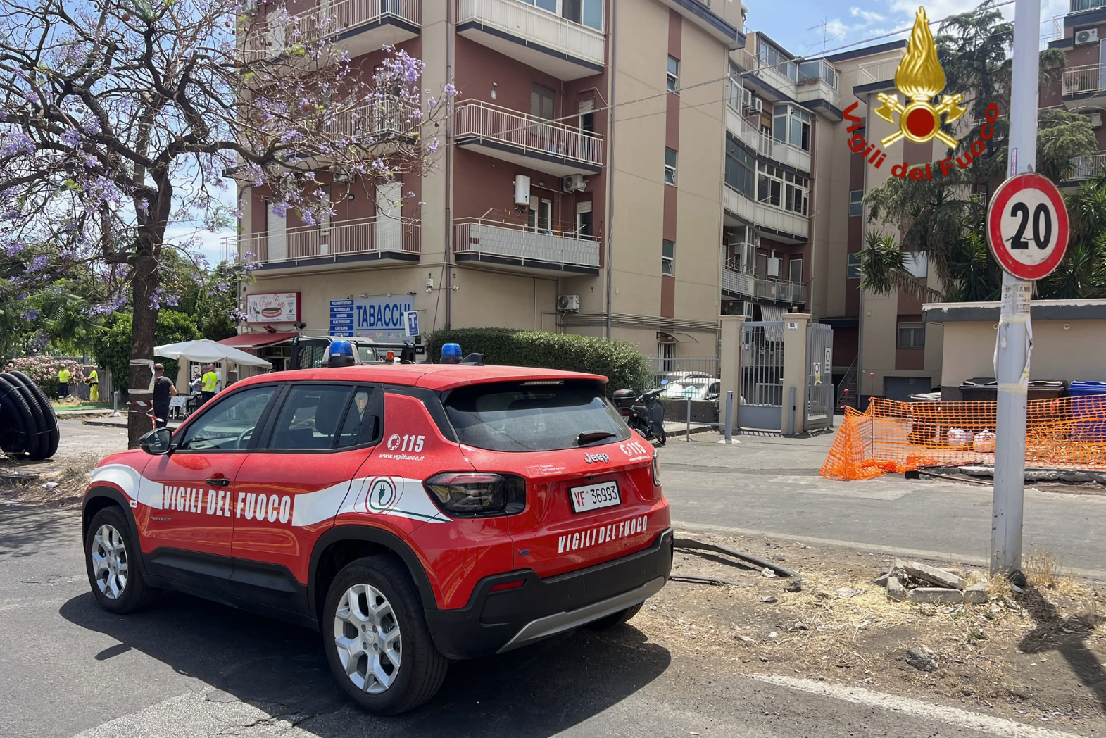 VIA SANTA SOFIA INCENDIO Fuga di gas in via Santa Sofia a Catania, evacuata l’area del Policlinico