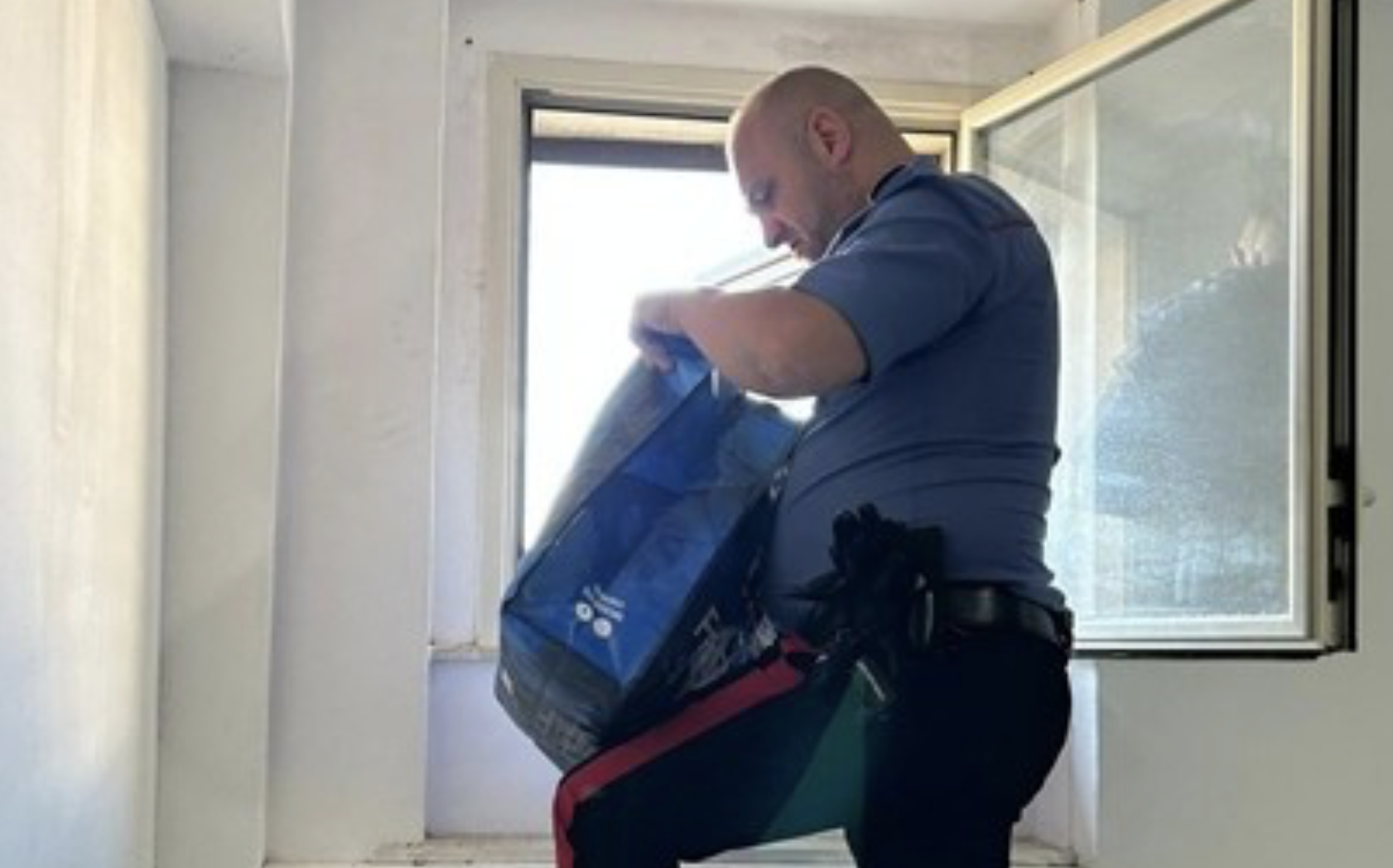 Vizzini, oltre 400 grammi di marijuana in casa: arrestato 21enne