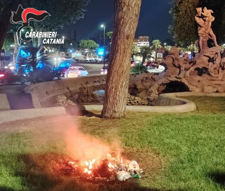 Incendio vicino alla Fontana di Proserpina: arrestato 38enne