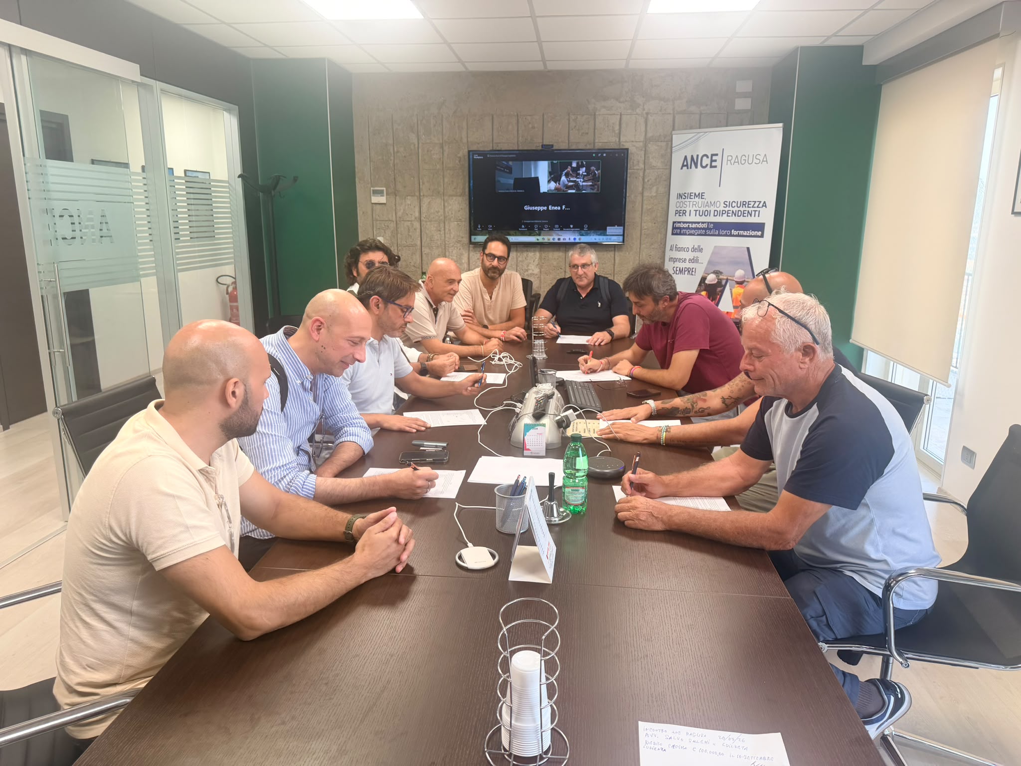 Crisi Edilzeta, tavolo in Prefettura e presidio dei lavoratori