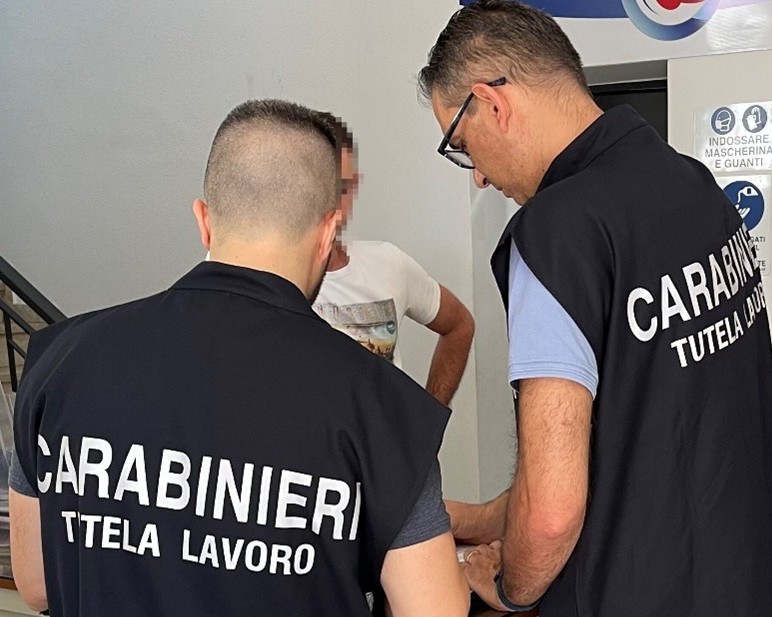 Lavoro nero e sicurezza, sospesi due bar a Catania