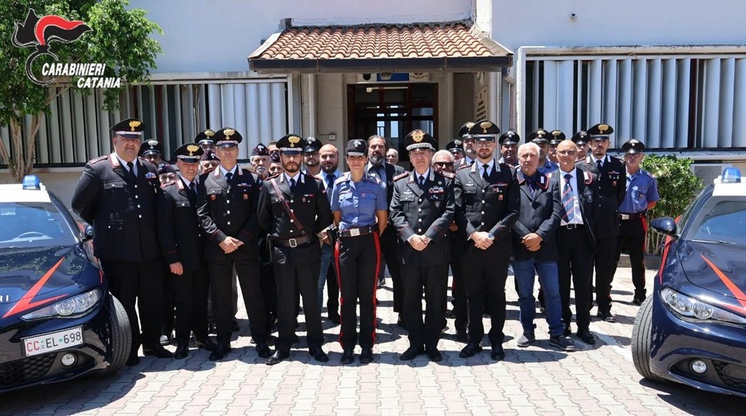Il generale Claudio Domizi visita i Carabinieri di Palagonia