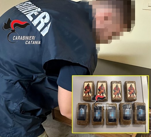 Quasi un chilo di hashish in auto: arrestato 47enne