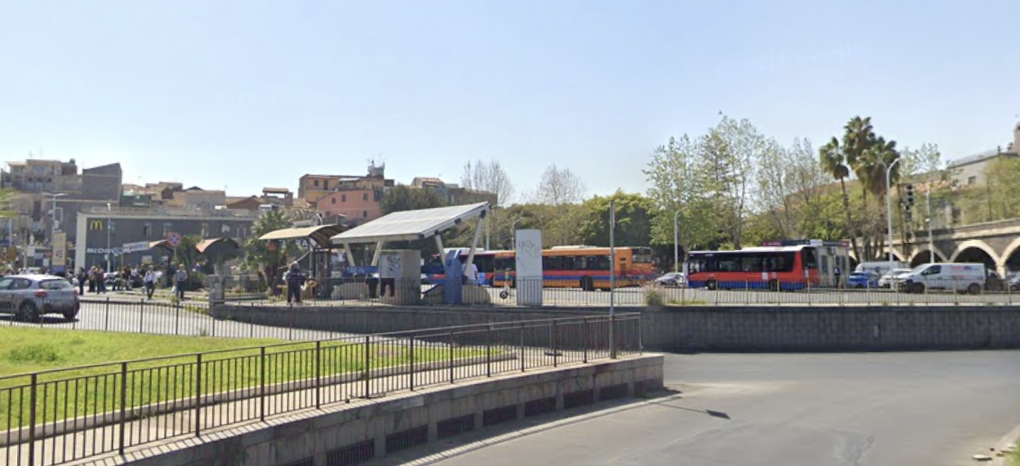 Lavori notturni in piazza Borsellino e zona Aeroporto