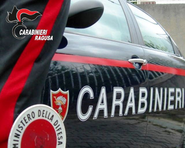 Evade dai domiciliari e minaccia di fare esplodere bombola di gas