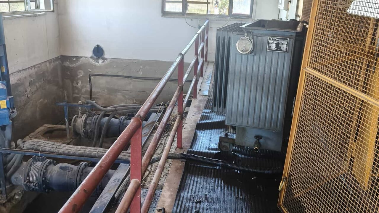 Raid vandalici anneggiano centrale di sollevanento Belpasso Raid vandalici contro le condotte irrigue nel Catanese