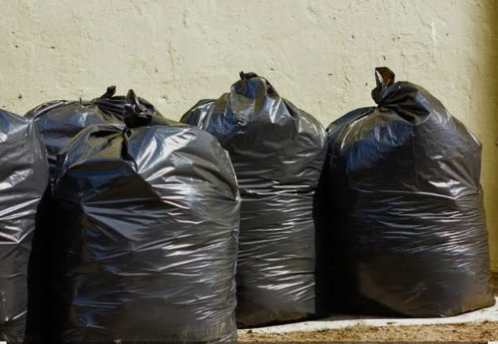 Allarme in via del Bosco per la fermentazione di rifiuti alimentari