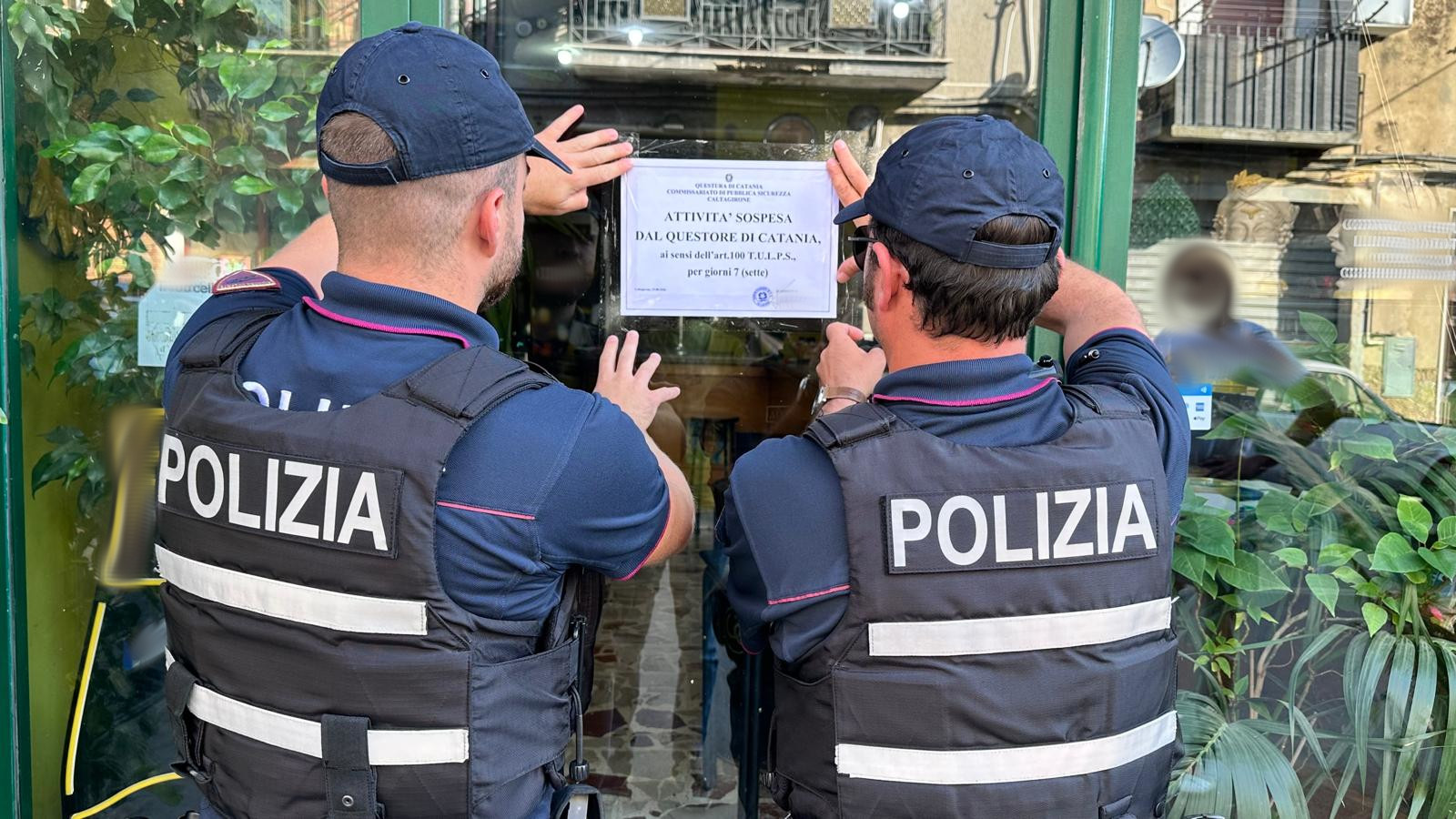 – ATTIVITÀ DI UN BAR DI CALTAGIRONE SOSPESA PER 7 GIORNI DALLA POLIZIA DI STATO ERA DIVENTATO ABITUALE RITROVO DI PREGIUDICATI 2 Caltagirone, bar chiuso per 7 giorni