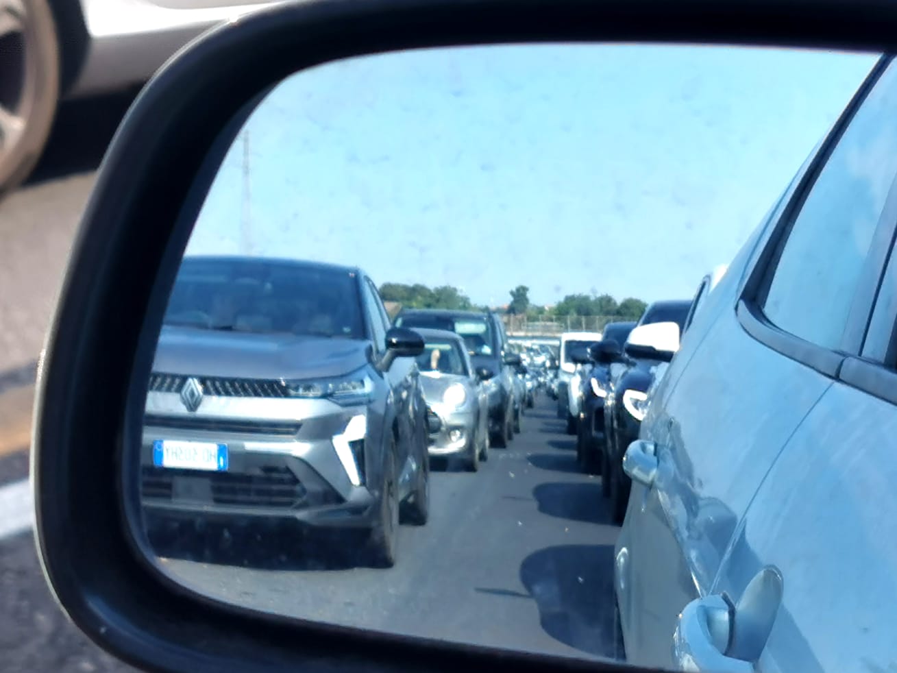Traffico verso Catania, oltre 3 chilometri di coda a San Gregorio