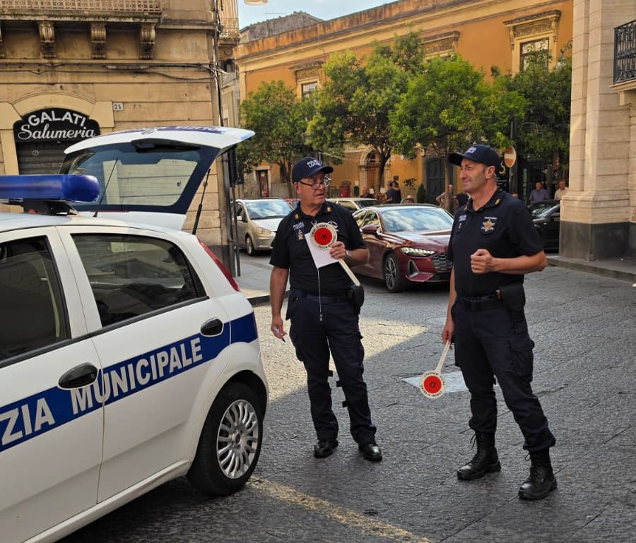 Controlli Polizia municipale Bronte, presidio fisso della Polizia municipale nelle piazze