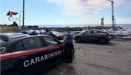 Controlli movida acireale Movida ad Acireale, controlli dei Carabinieri: quattro denunce