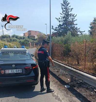 Incendio di sterpaglie a Paternò, arrestato un 40enne