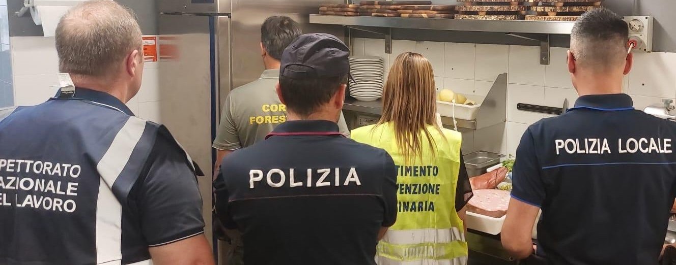 Foto di repertorio Sospeso ristorante a piazza Giovanni Verga