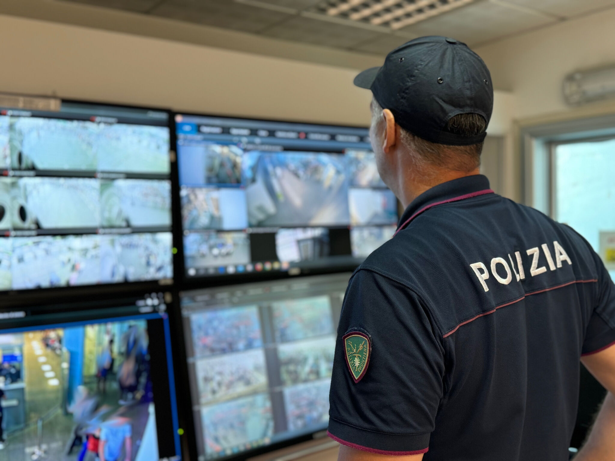 LATITANTE INDIVIDUATO SU UN VOLO PER CATANIA ARRESTATO DALLA POLIZIA DI STATO Latitante arrestato all’aeroporto di Catania